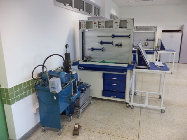 laboratorio-hidraulica-pneumatica-5